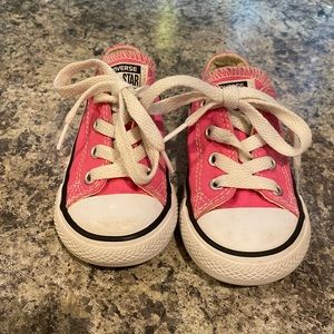 Little Girls Pink Converse Low Tops